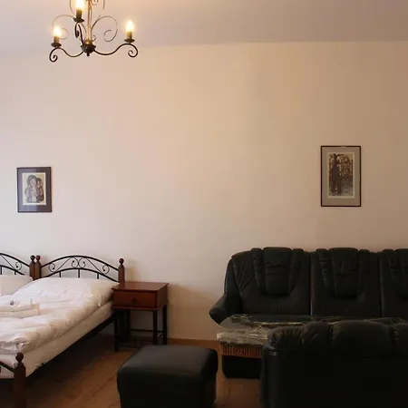 Cerny Kun Hotel 3*
