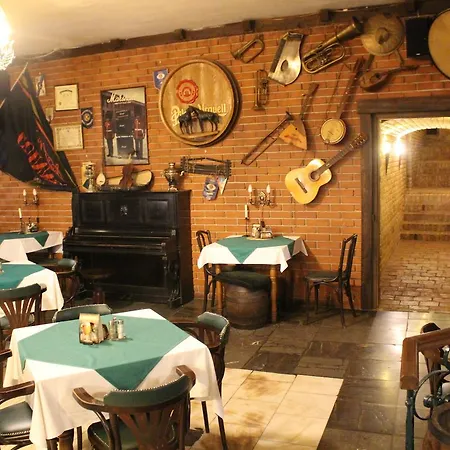 Hotel Cerny Kun Louny