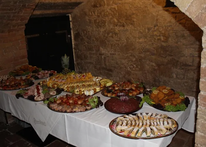 Cerny Kun Hotel Louny